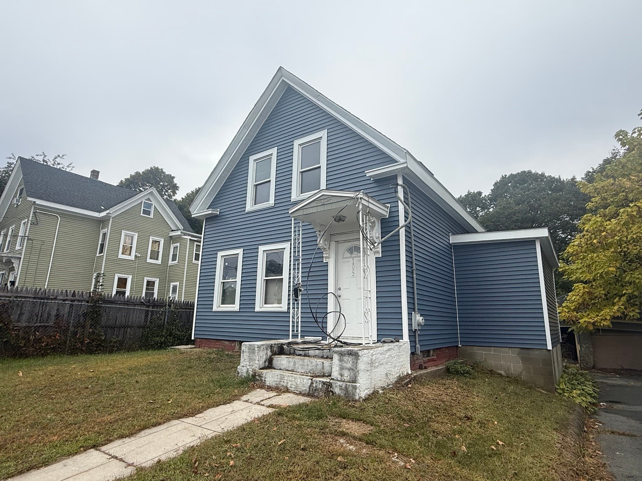 105 Ford St, Brockton MA 02301
