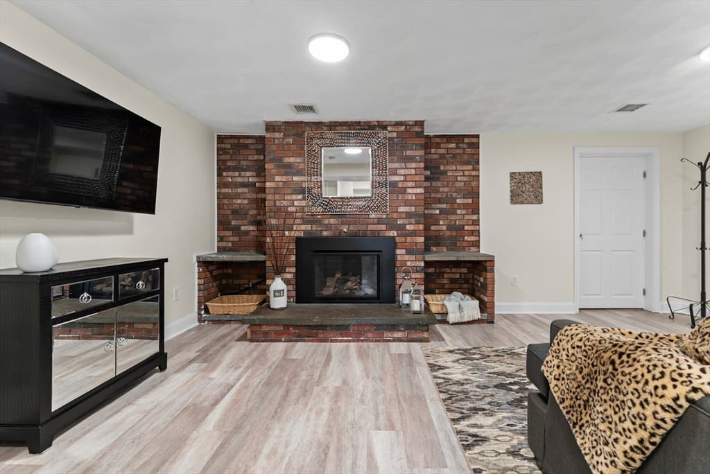 Condominium at 24 Glen St # 1, Somerville MA 02145, photo 17 of 41