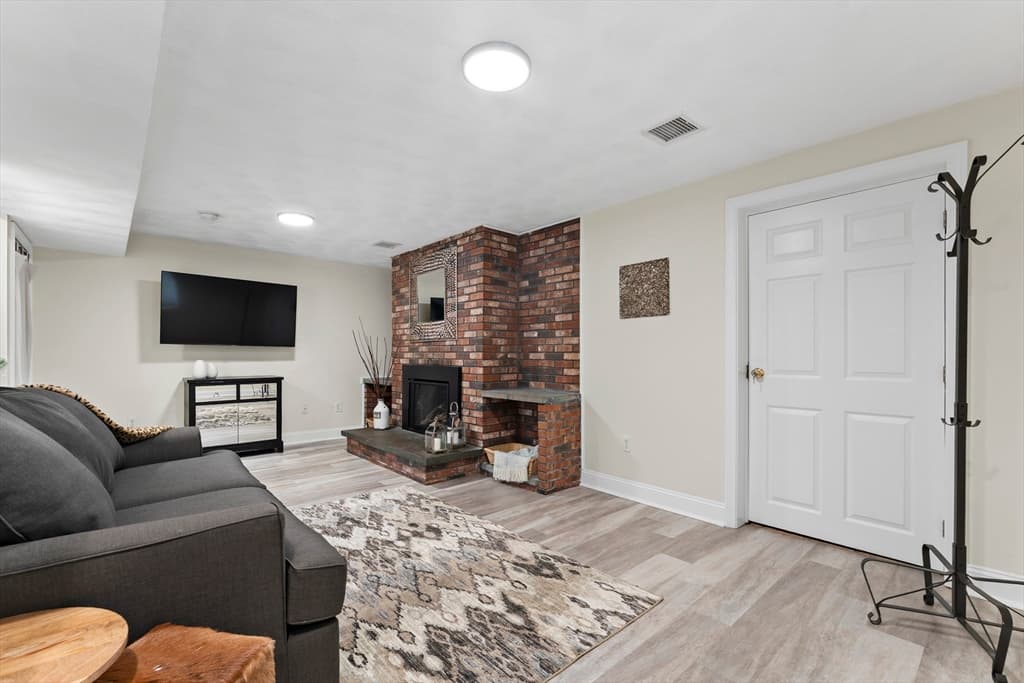 Condominium at 24 Glen St # 1, Somerville MA 02145, photo 16 of 41