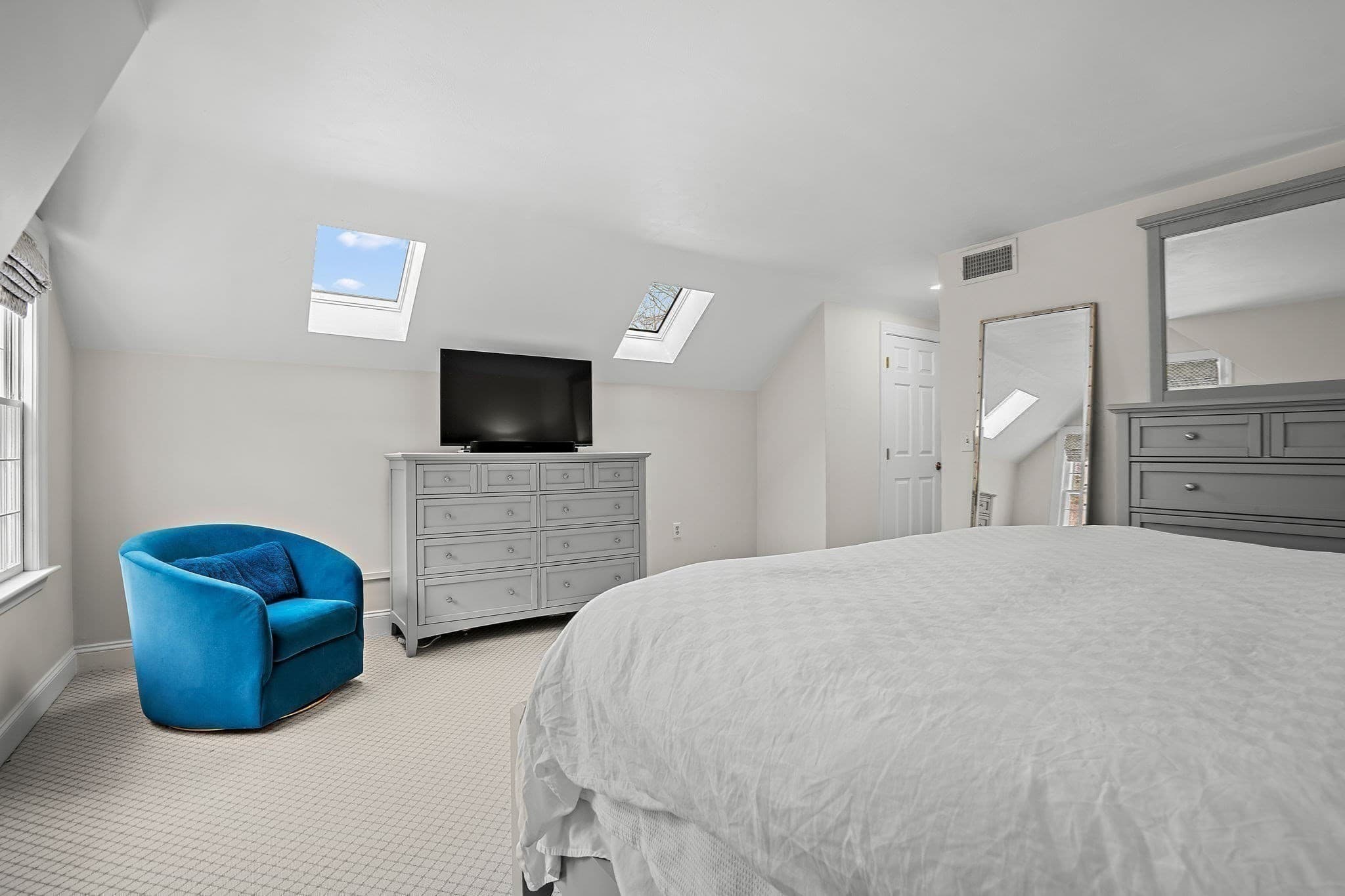 Single Family Residence at 48 Chanticleer Road, Sudbury MA 01776, photo 19 of 37