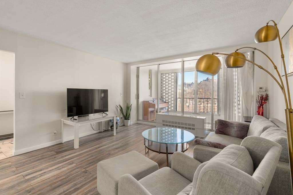 Condominium at 33 Pond Ave # 919, Brookline MA 02445, photo 2 of 20