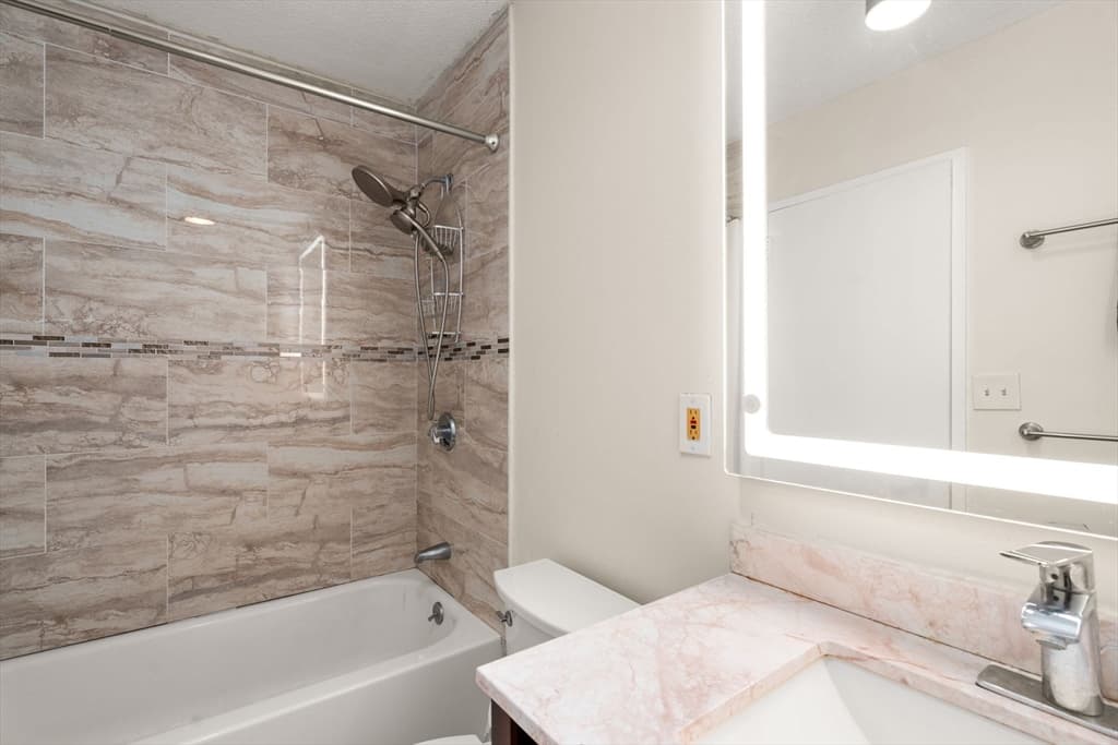 Condominium at 33 Pond Ave # 919, Brookline MA 02445, photo 13 of 20