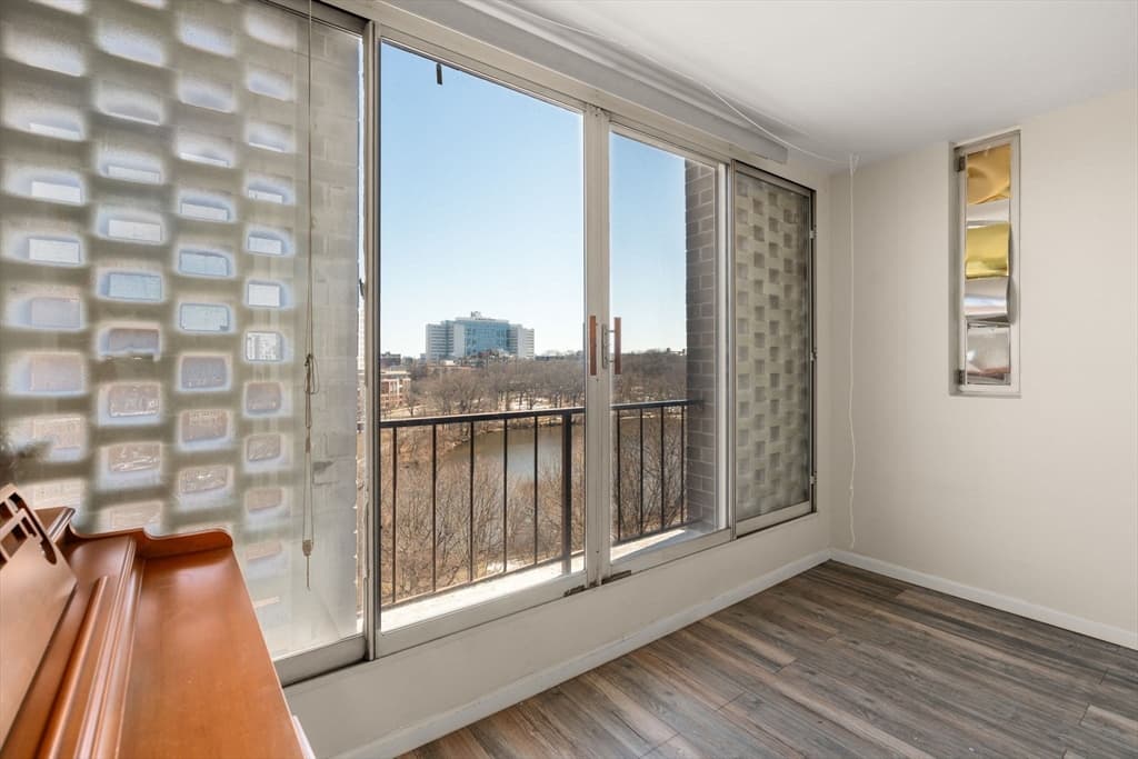 Condominium at 33 Pond Ave # 919, Brookline MA 02445, photo 16 of 20