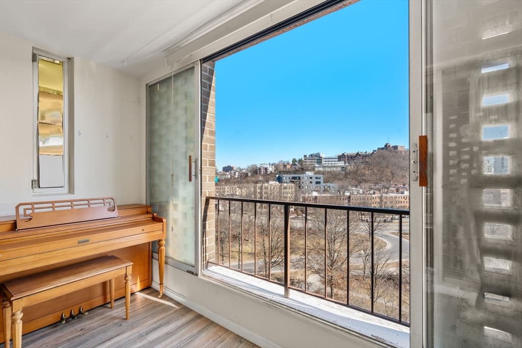 Condominium at 33 Pond Ave # 919, Brookline MA 02445, photo 3 of 20