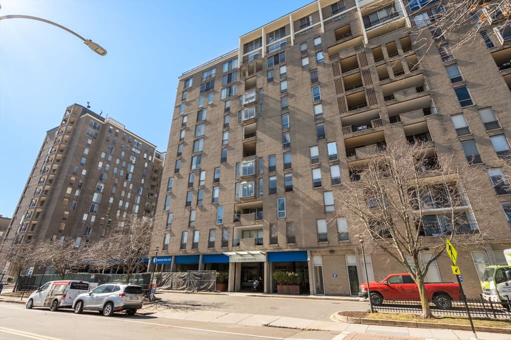 Condominium at 33 Pond Ave # 919, Brookline MA 02445, photo 20 of 20