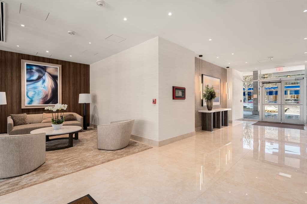 Condominium at 33 Pond Ave # 919, Brookline MA 02445, photo 18 of 20