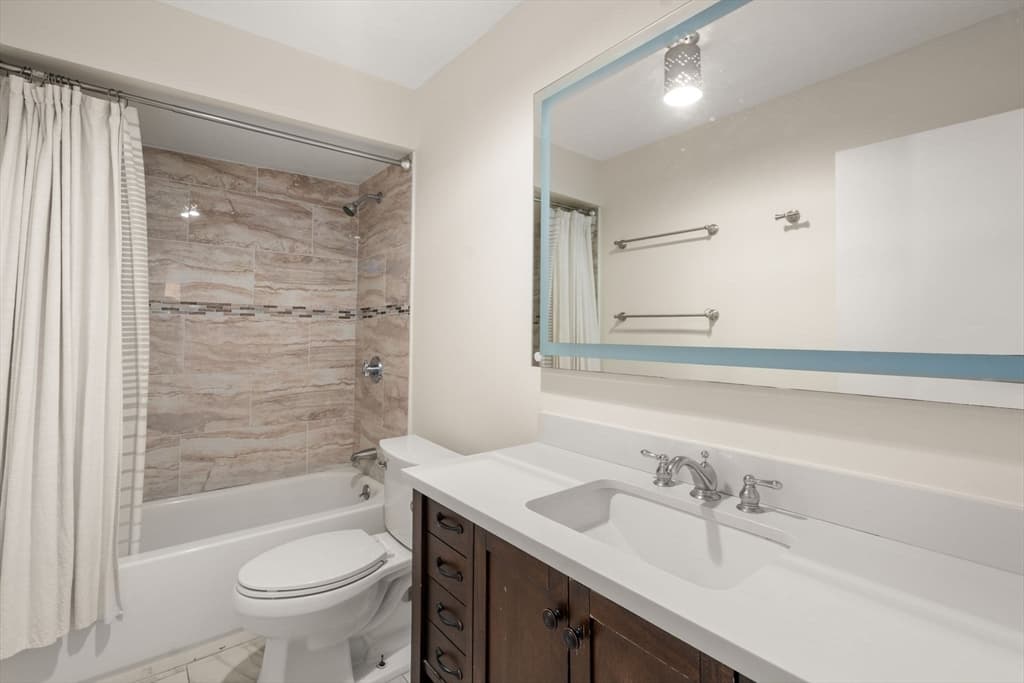 Condominium at 33 Pond Ave # 919, Brookline MA 02445, photo 15 of 20