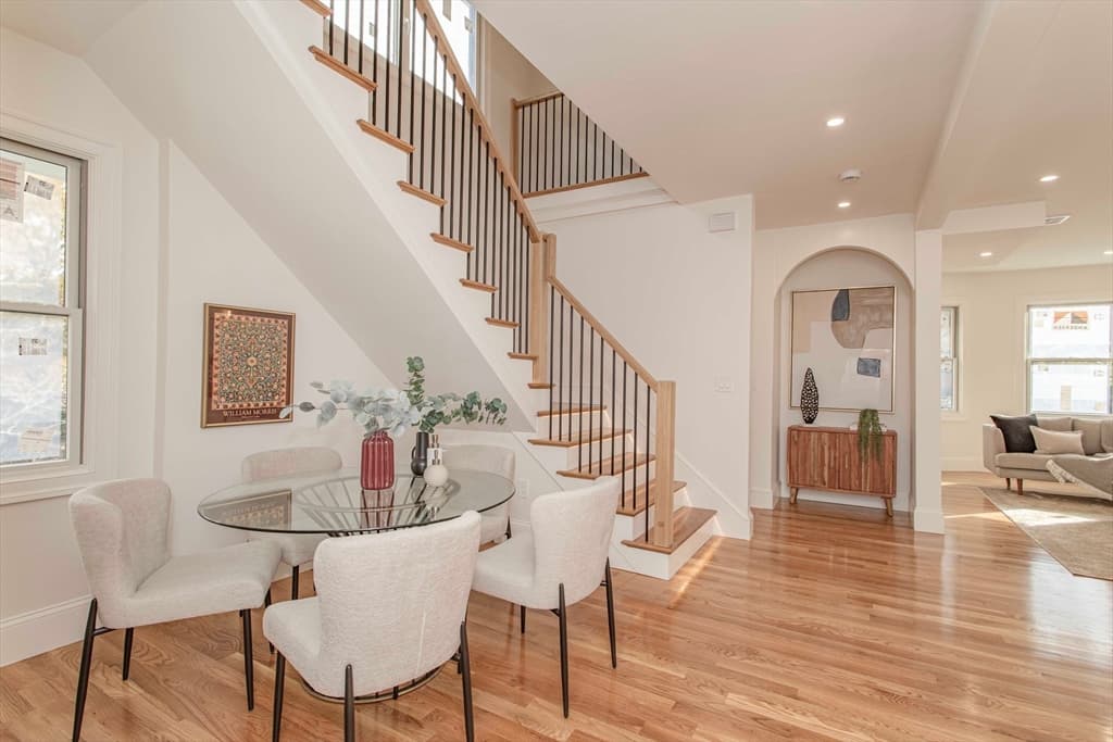 Multi Family at 123 Mt Vernon Street, Newton MA 02465, Newton, photo 12 of 33