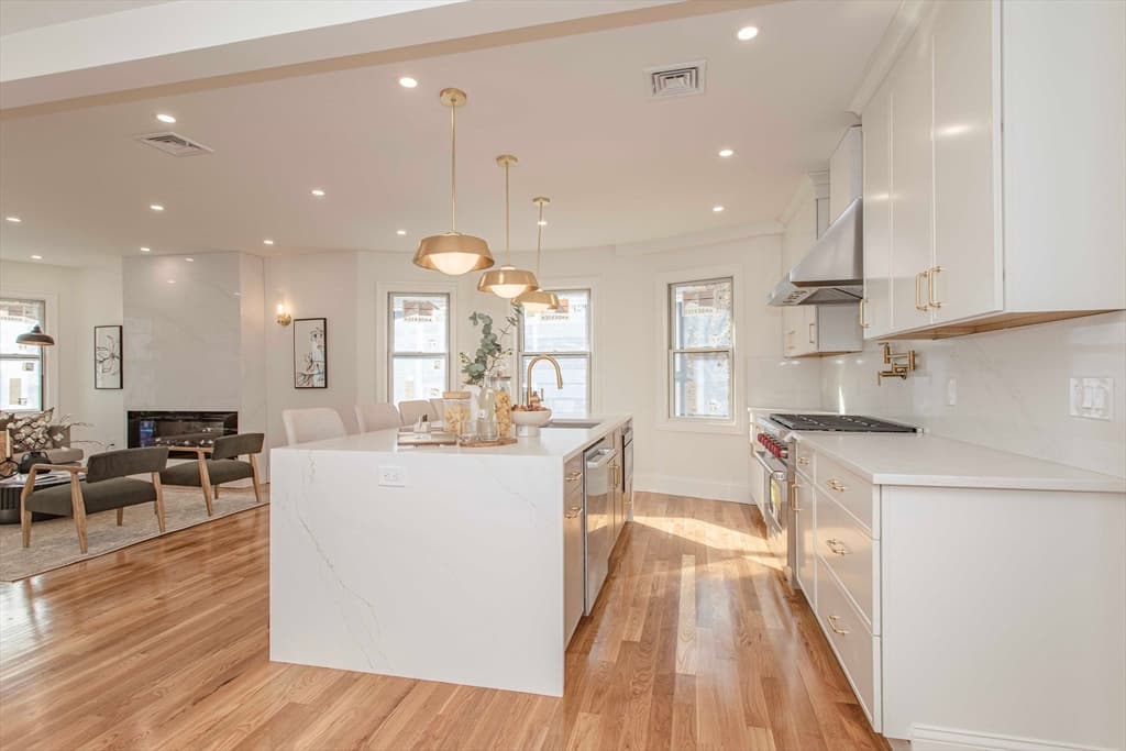 Multi Family at 123 Mt Vernon Street, Newton MA 02465, Newton, photo 8 of 33