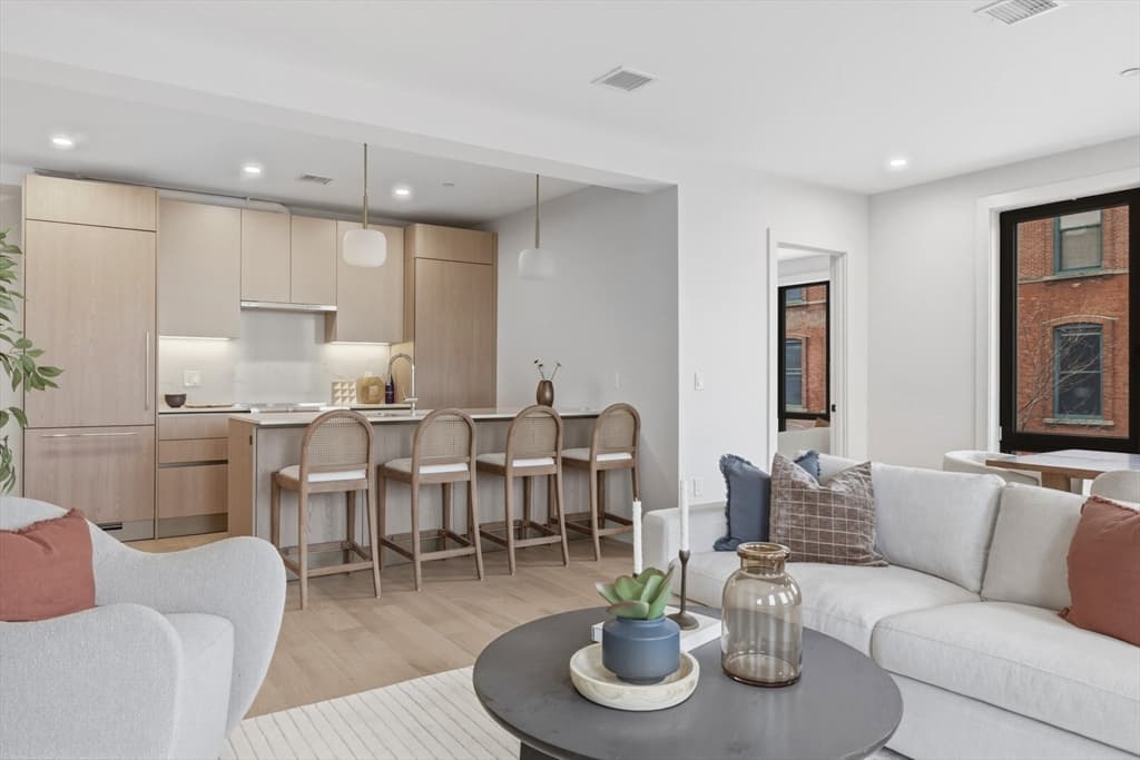 118 B Street # 204, Boston MA 02127 photo 3