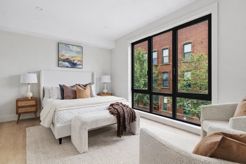 118 B Street # 204, Boston MA 02127 photo 4