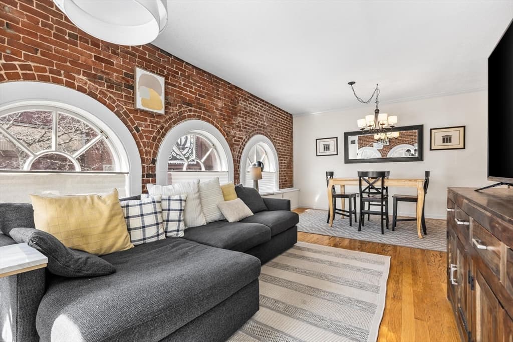 Condominium at 106 13th St # 202, Boston MA 02129, Boston, photo 2 of 12