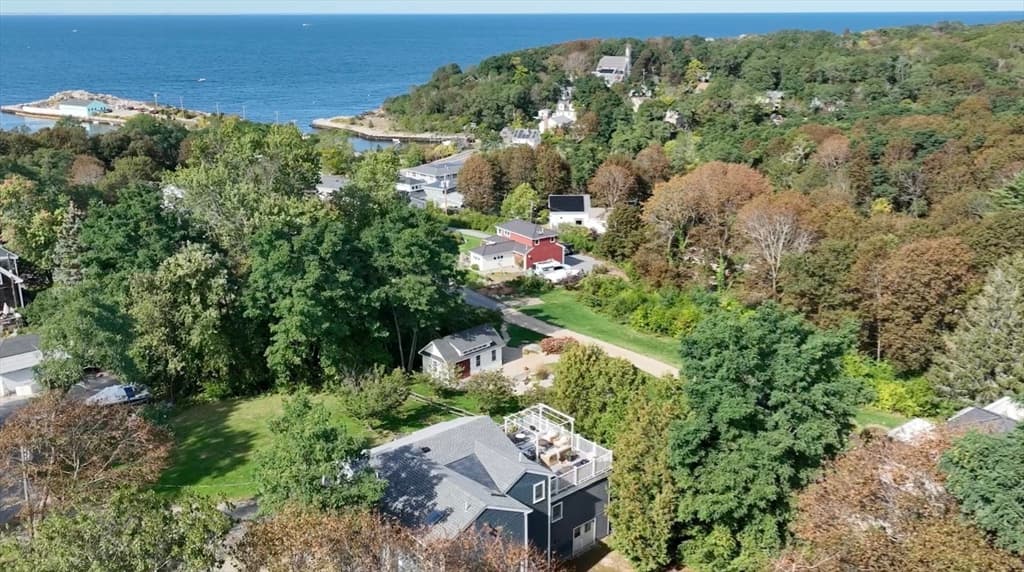 Single Family Residence at 4 Ciaramitaro Ct, Gloucester MA 01930, Gloucester, photo 2 of 42
