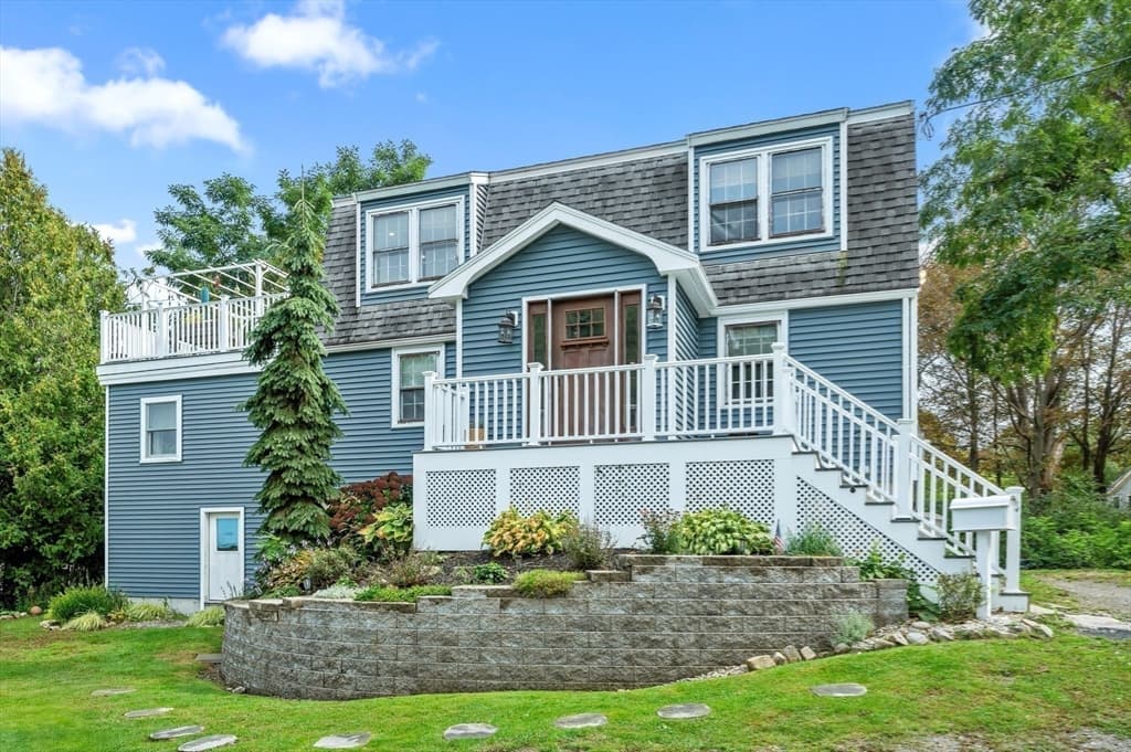 Single Family Residence at 4 Ciaramitaro Ct, Gloucester MA 01930, Gloucester, photo 3 of 42