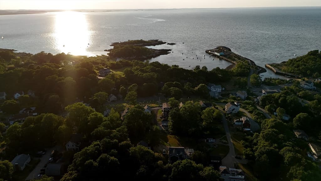 Single Family Residence at 4 Ciaramitaro Ct, Gloucester MA 01930, Gloucester, photo 41 of 42