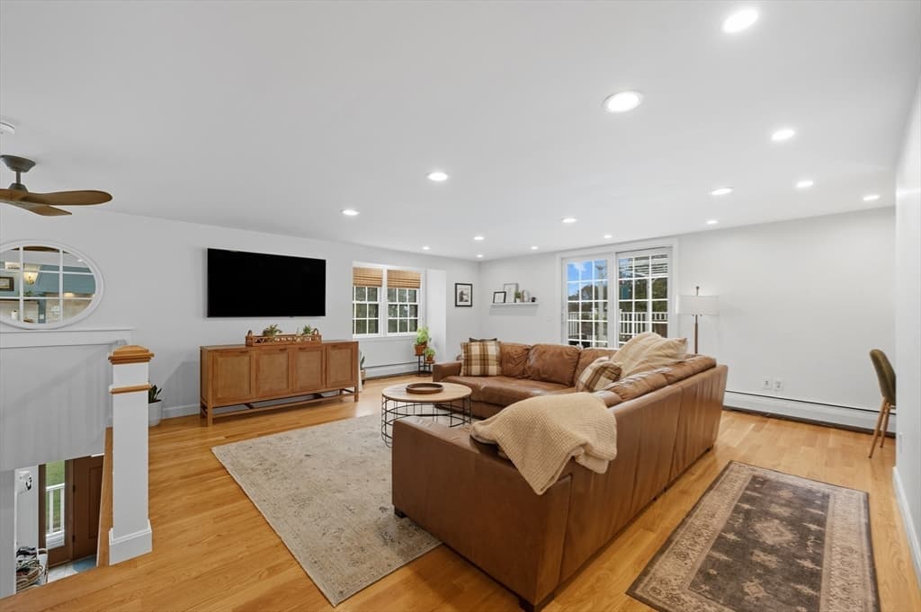 Single Family Residence at 4 Ciaramitaro Ct, Gloucester MA 01930, Gloucester, photo 18 of 42