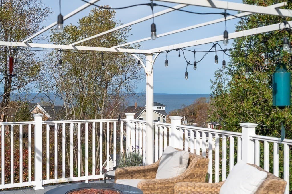 Single Family Residence at 4 Ciaramitaro Ct, Gloucester MA 01930, Gloucester, photo 4 of 42