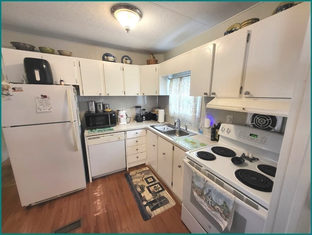 21 Parkwood Drive, Halifax MA 02338 photo 10