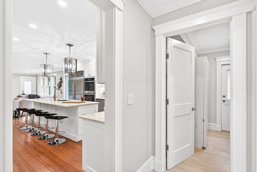 524 Ward St, Newton MA 02459 photo 11