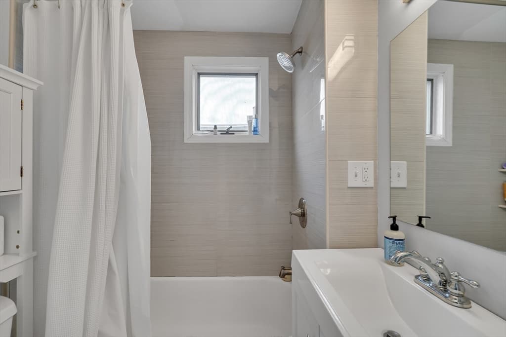 3 Family - 3 Units Up/Down at 281 Cardinal Medeiros Ave, Cambridge MA 02141, Cambridge, photo 15 of 30