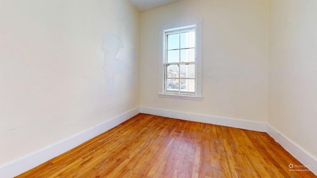 3 Family at 91 Fox St, Worcester MA 01604, photo 23 of 26