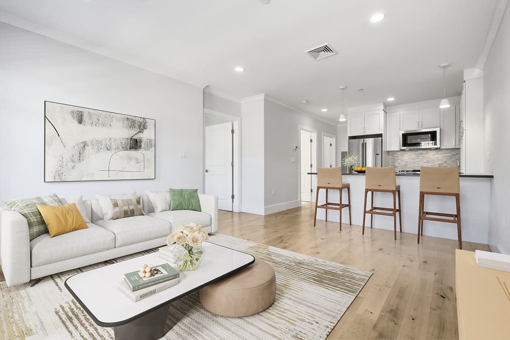 30 Polk St # 208, Boston MA 02129