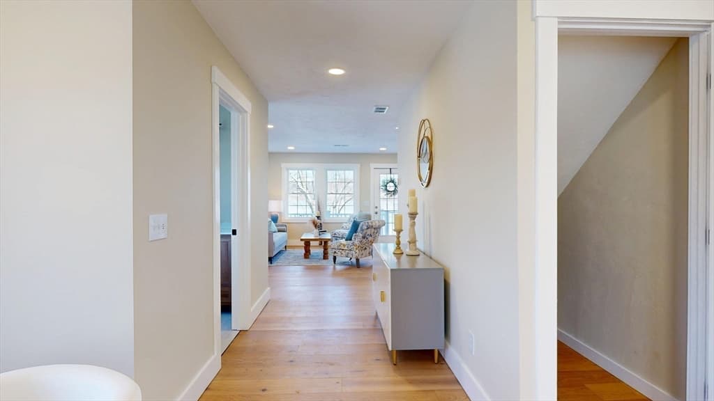 Single Family Residence at 46 Hastings Avenue, Worcester MA 01606, photo 23 of 38