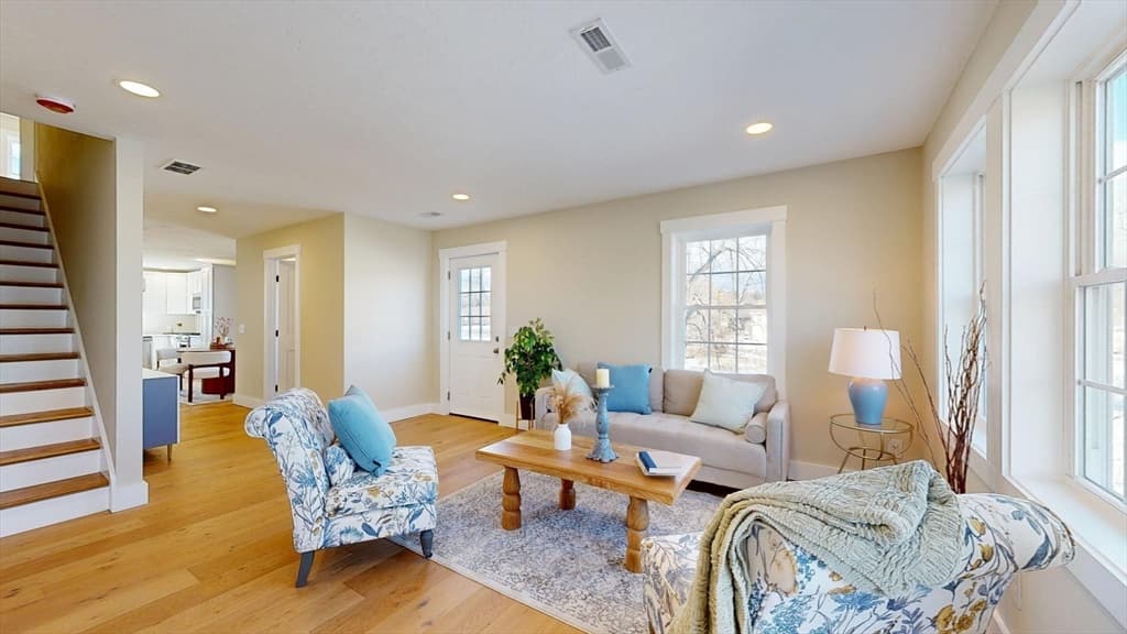 Single Family Residence at 46 Hastings Avenue, Worcester MA 01606, photo 17 of 38