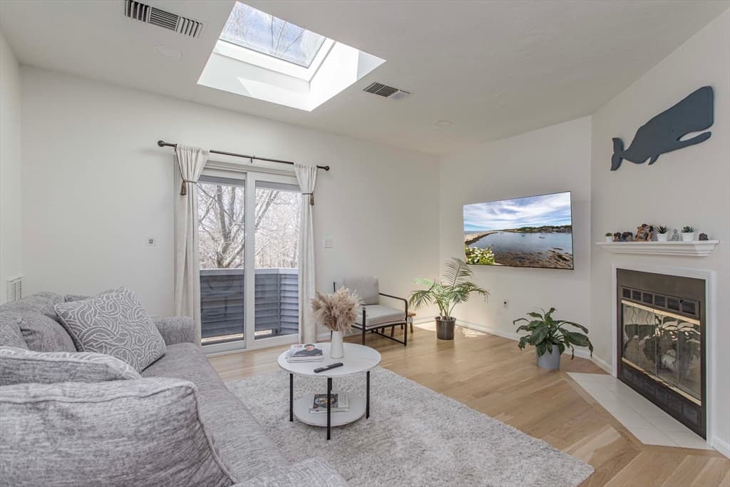 Condominium at 1210 Vfw Parkway # 11, Boston MA 02132, Boston, photo 2 of 36