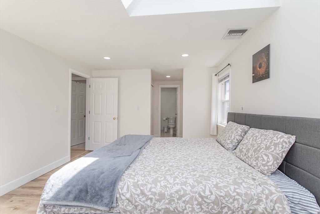 Condominium at 1210 Vfw Parkway # 11, Boston MA 02132, Boston, photo 20 of 36