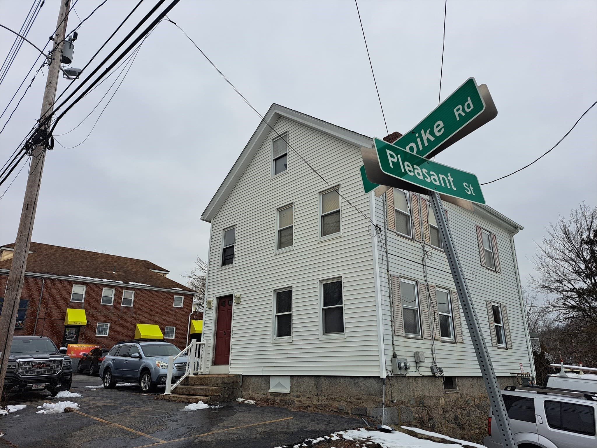 5+ Family - 5+ Units Up/Down at 61-65 Turnpike, Southborough MA 01745, photo 2 of 4