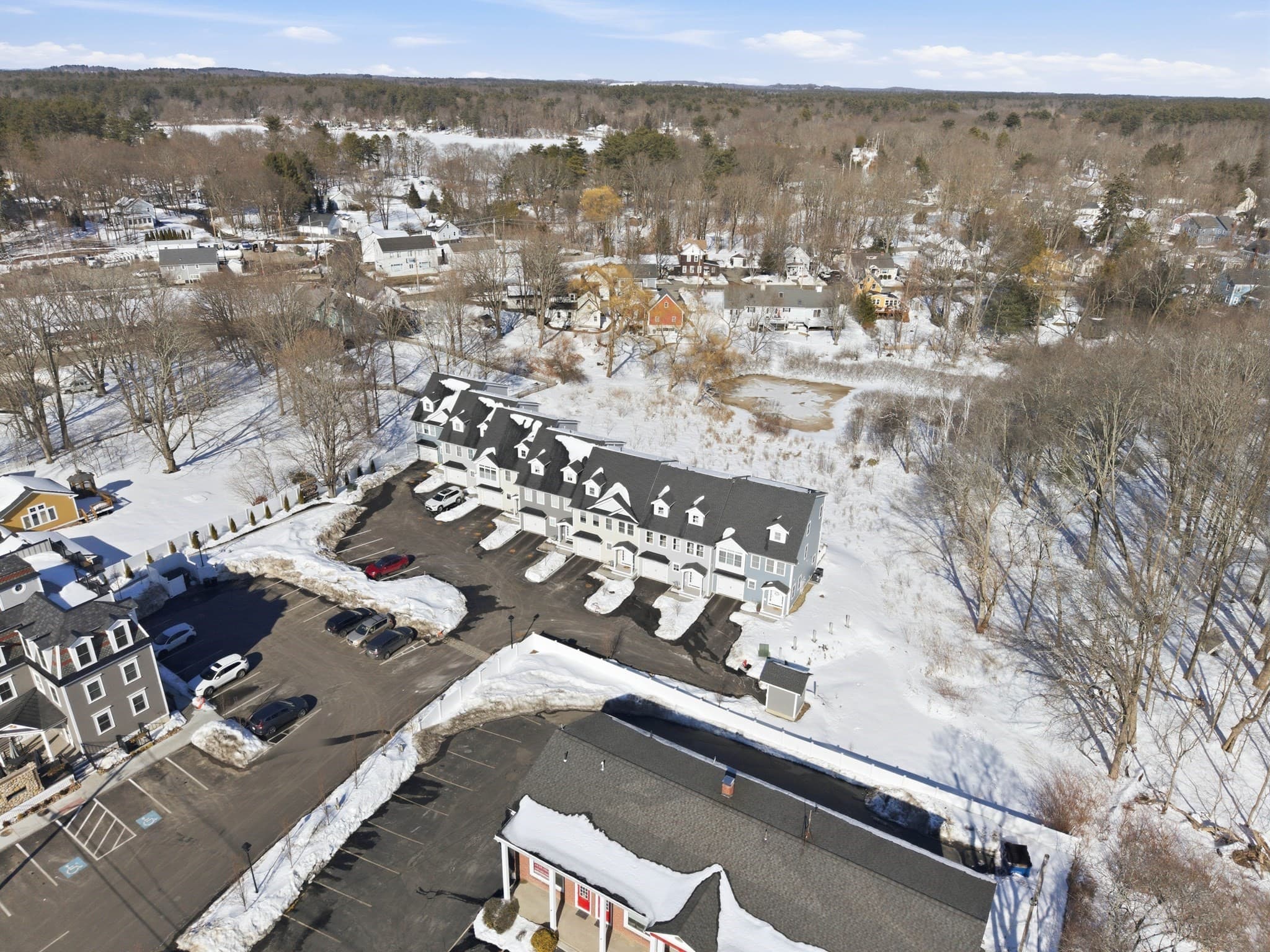 Condominium at 51 West Main # 6R, Georgetown MA 01833, Georgetown, photo 6 of 40