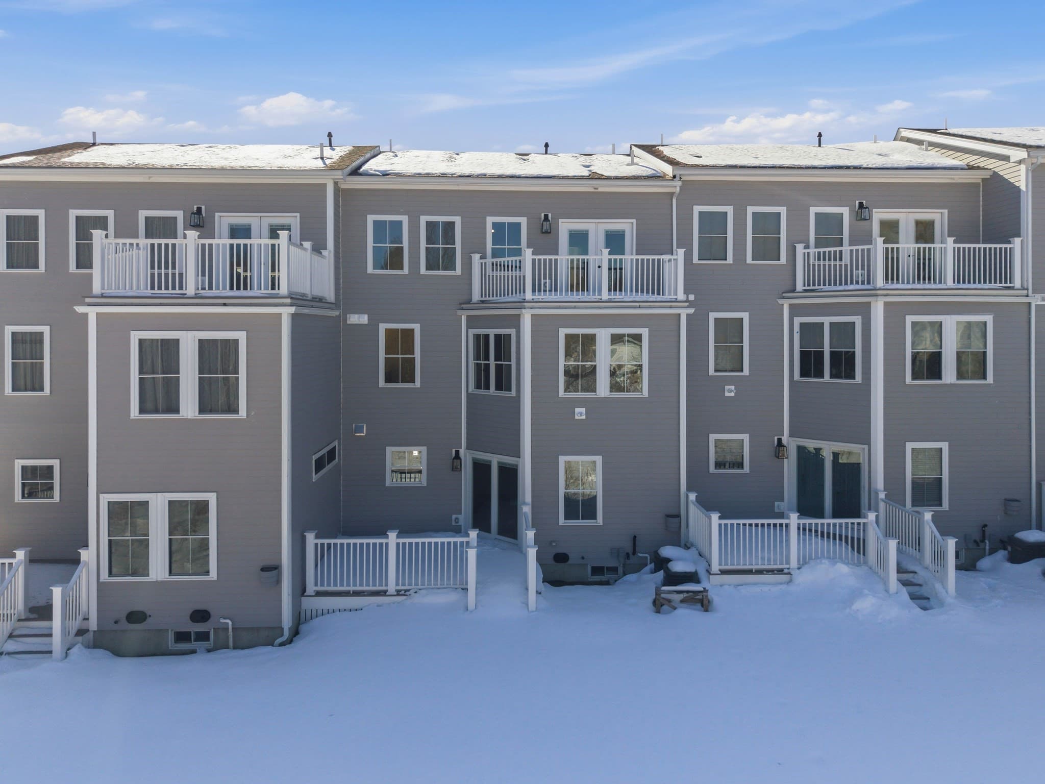 Condominium at 51 West Main # 6R, Georgetown MA 01833, Georgetown, photo 3 of 40