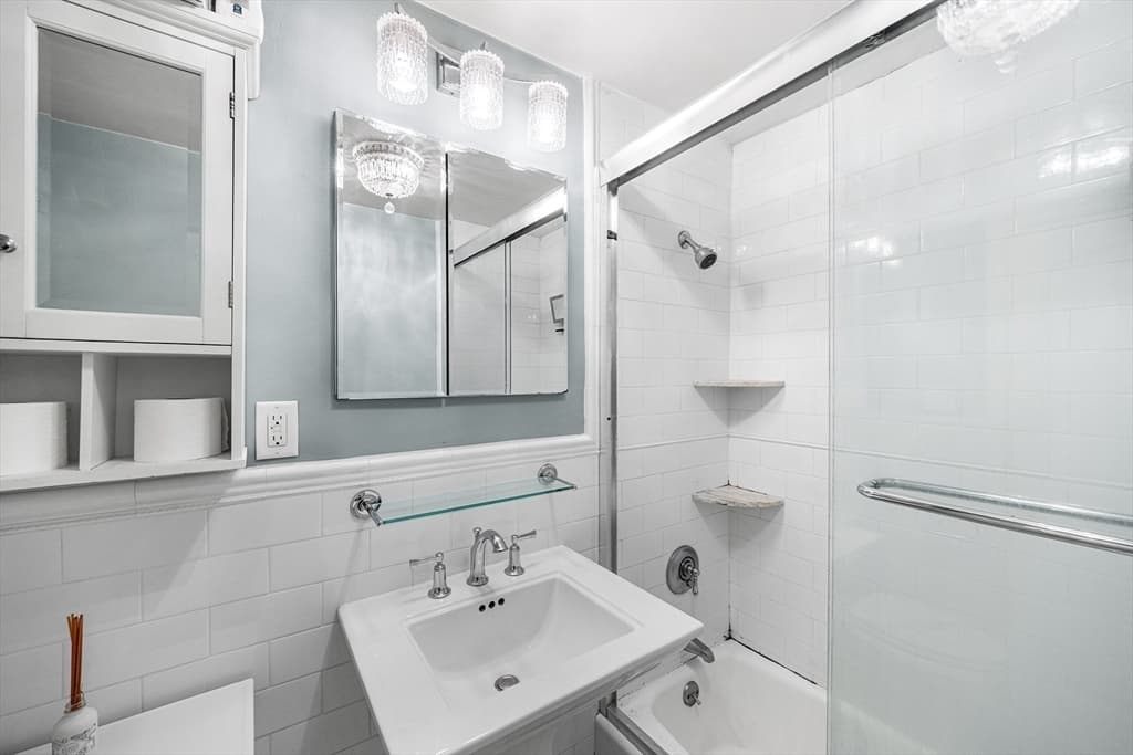 Condominium at 1 Saint Charles St # 3, Boston MA 02116, photo 20 of 36