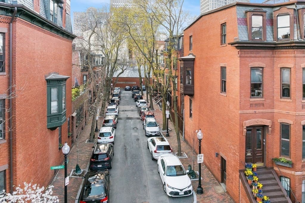 Condominium at 1 Saint Charles St # 3, Boston MA 02116, photo 33 of 36