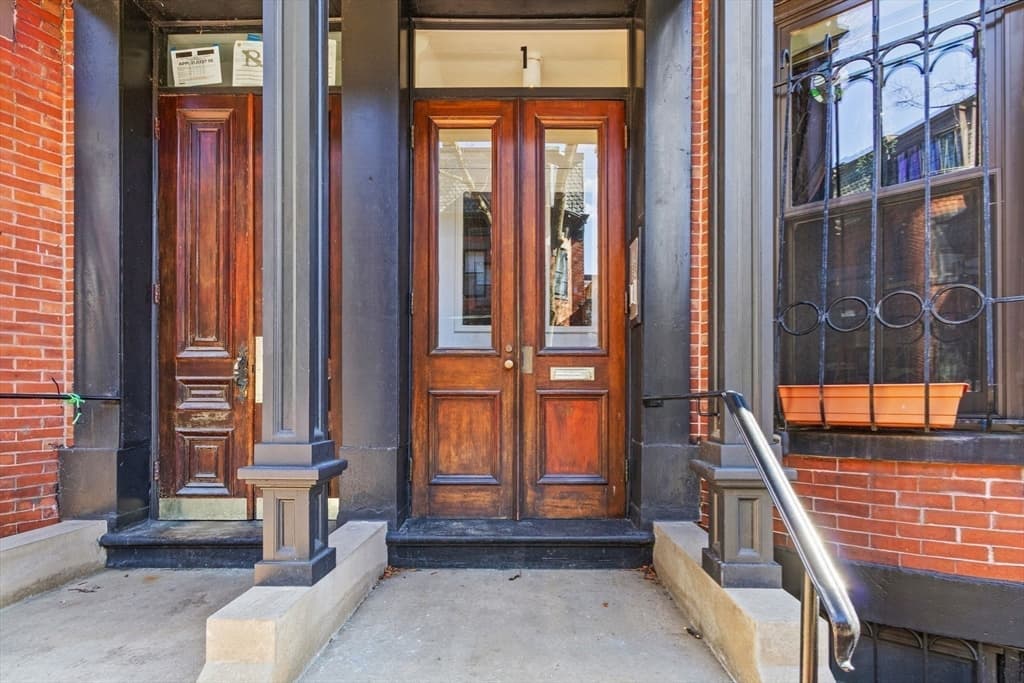 Condominium at 1 Saint Charles St # 3, Boston MA 02116, photo 25 of 36