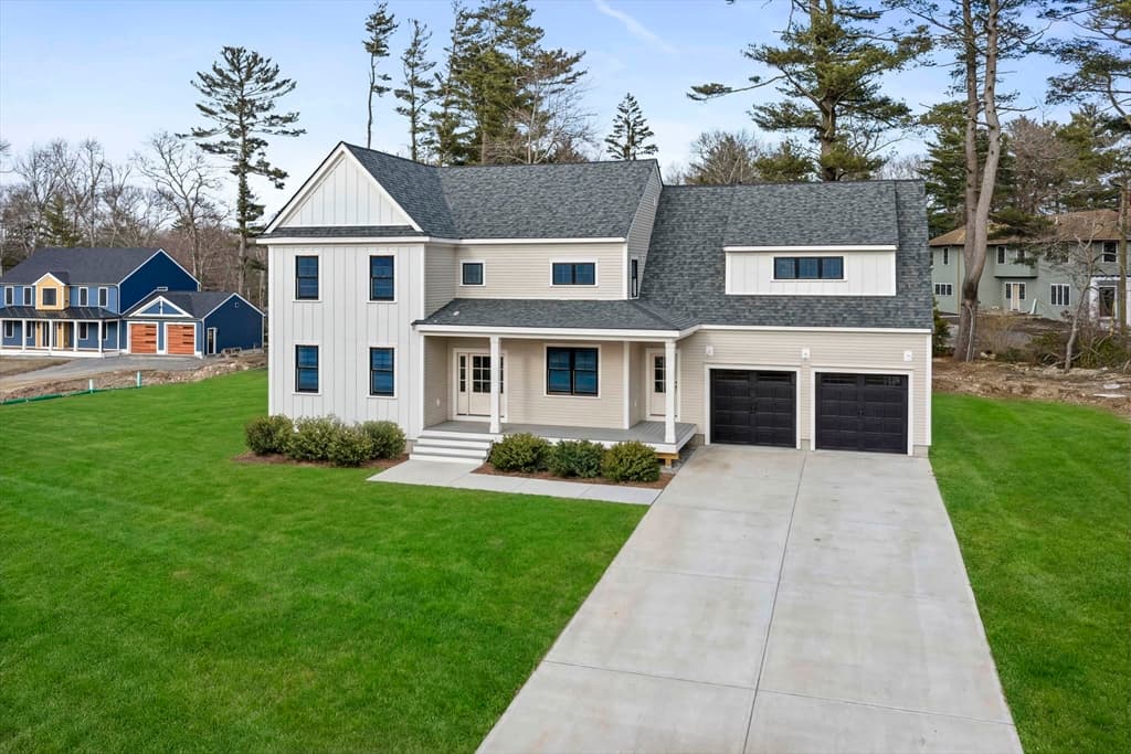 Single Family Residence at 334 Chief Justice Cushing, Scituate MA 02066, photo 2 of 12