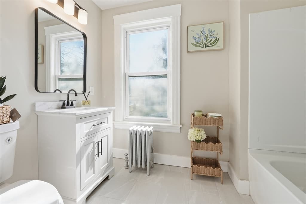 Single Family Residence at 36 Central St, Auburn MA 01501, photo 17 of 22