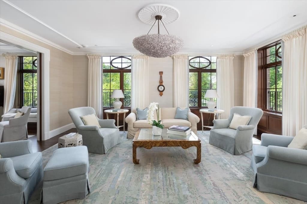 250 Boylston St # 2, Boston MA 02116