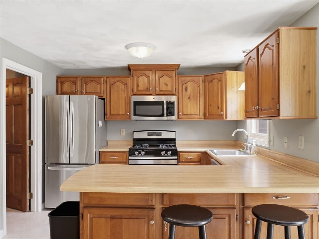 Condominium at 139 Wellman Ave # 139, Chelmsford MA 01863, photo 13 of 30
