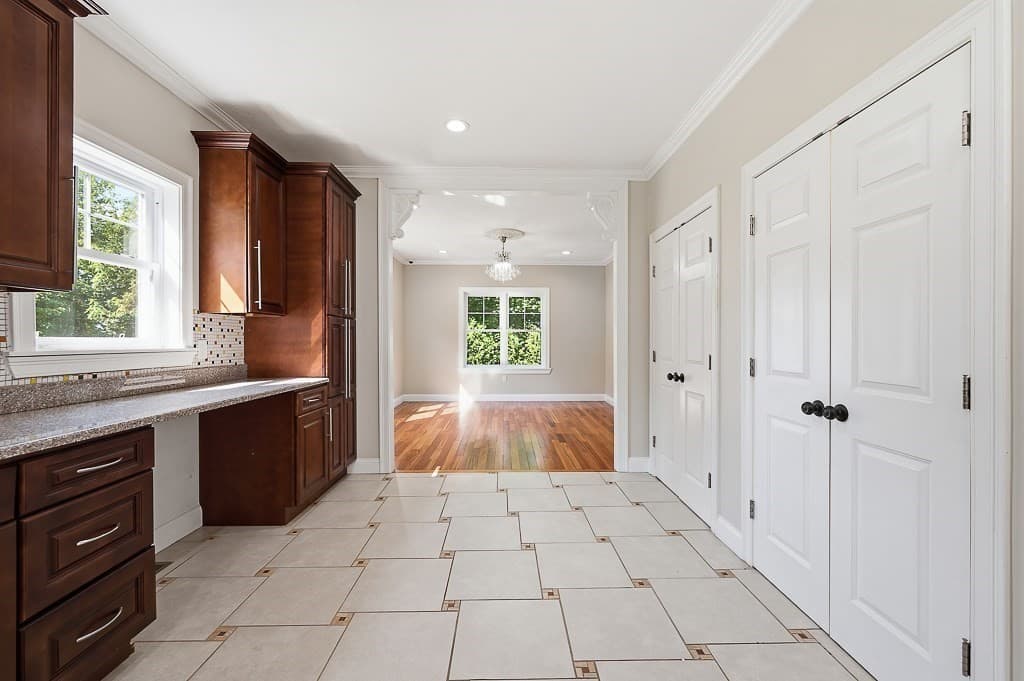 Single Family Residence at 98R Walnut Street, Shrewsbury MA 01545, photo 6 of 42
