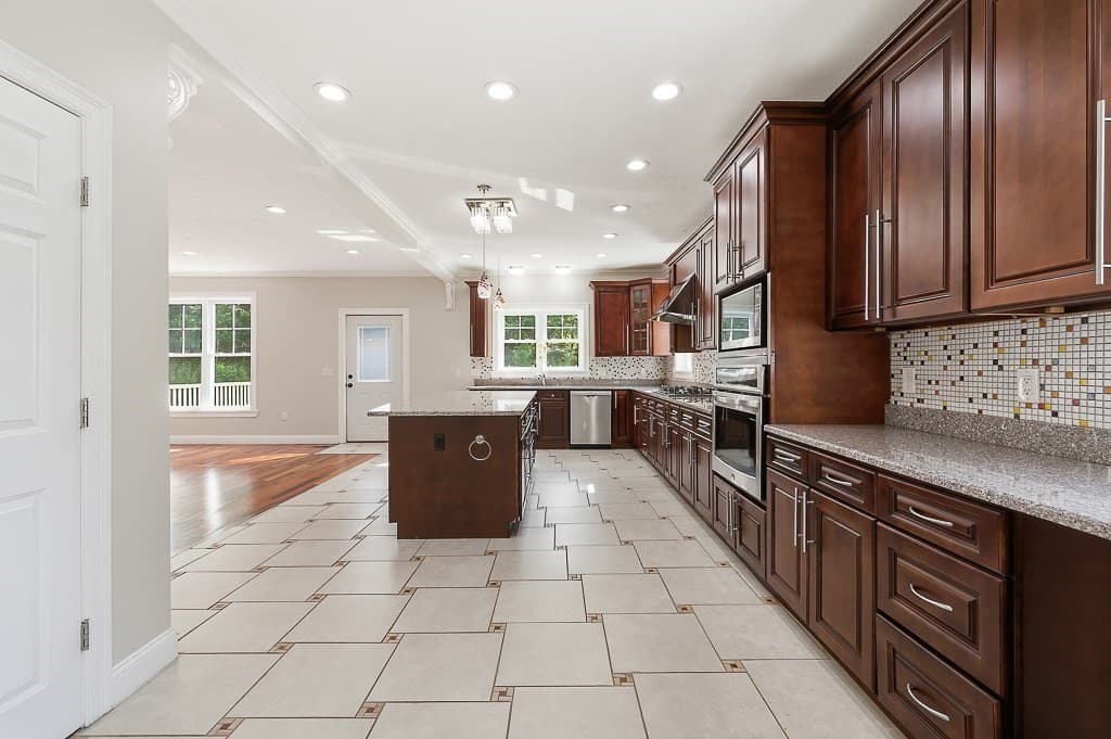Single Family Residence at 98R Walnut Street, Shrewsbury MA 01545, photo 7 of 42