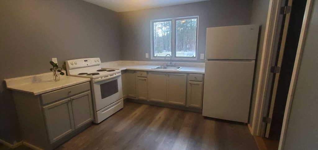 Single Family Residence at 83 Mason, Townsend MA 01474, Townsend, photo 7 of 15