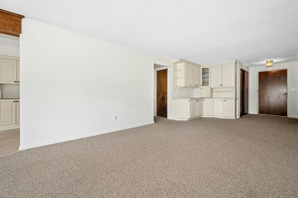 Condominium at 38 Jessica Drive # 1, Stoughton MA 02072, Stoughton, photo 8 of 27