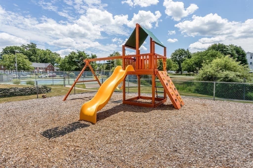 Condominium at 38 Jessica Drive # 1, Stoughton MA 02072, Stoughton, photo 25 of 27
