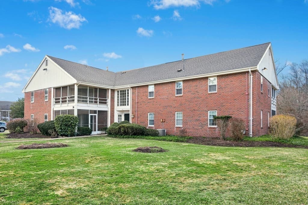 Condominium at 38 Jessica Drive # 1, Stoughton MA 02072, Stoughton, photo 21 of 27