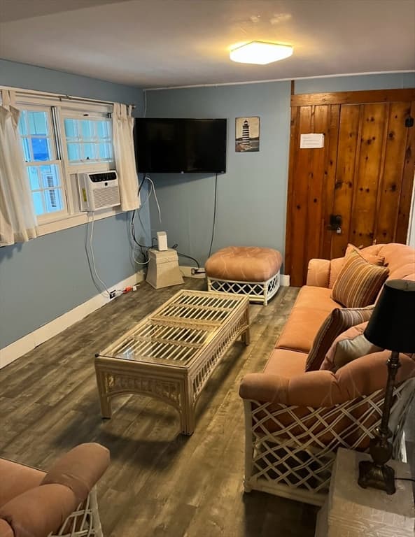 4 Family at 7 Dover Avenue, Hampton NH 03842, Hampton, photo 7 of 18