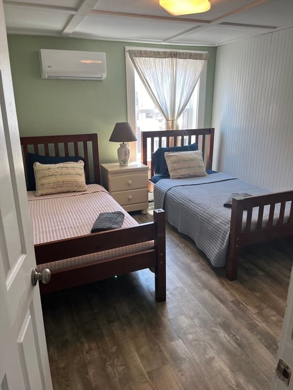 4 Family at 7 Dover Avenue, Hampton NH 03842, Hampton, photo 14 of 18