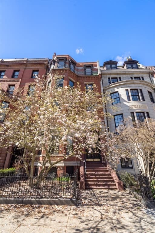 5-9 Family at 249 Commonwealth Ave, Boston MA 02116, Boston, photo 2 of 8