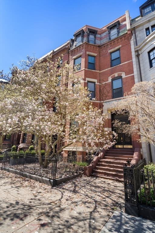 5-9 Family at 249 Commonwealth Ave, Boston MA 02116, Boston, photo 3 of 8